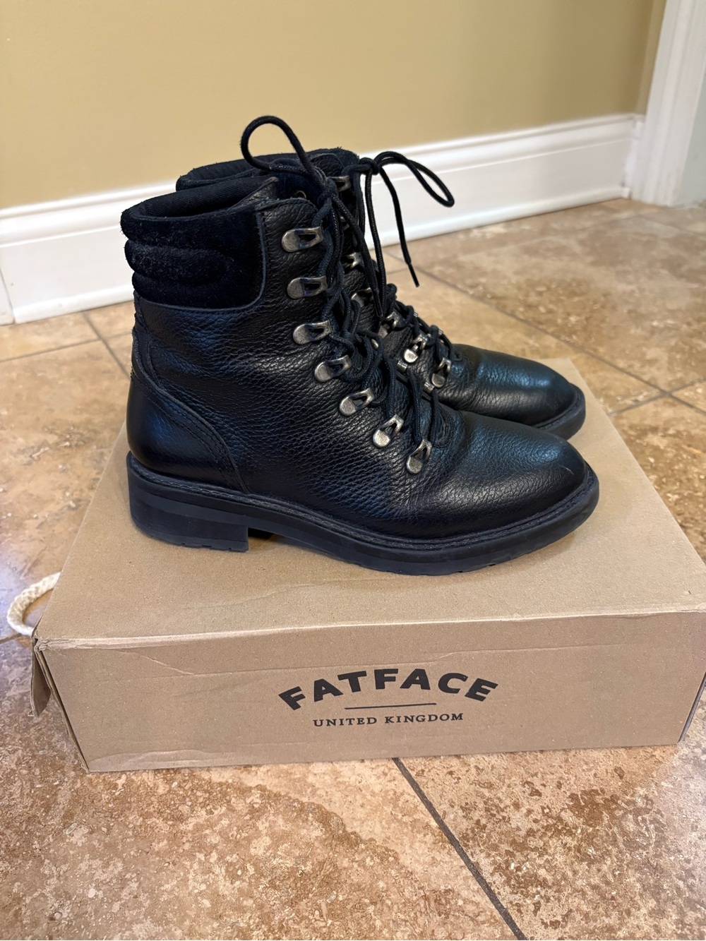 Fat Face Black Leather Lace-Up Ankle Boots - Picture 3 of 6